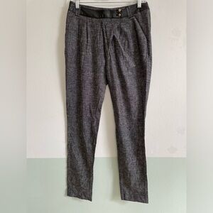 Only women’s pants size M gray and black
